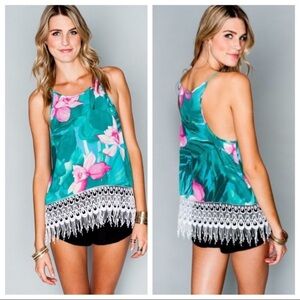 Show Me Your Mumu Lei Bay Tropical Boho Crochet Fringe Lace Trim Top